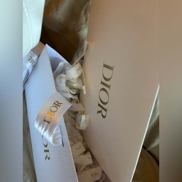 Dior-Bridal Pouch & Fragrance Bundle - Picture 8 of 10